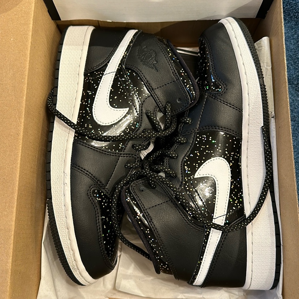 Air Jordan 1 Mid SE